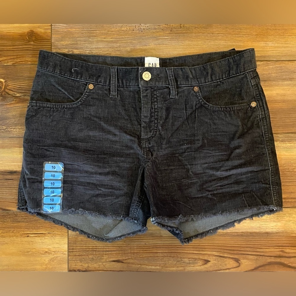 GAP Shorts NWT women’s 10 black corduroy